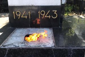 Украина накануне 9 мая: вандалы громят памятники, а ОУН готовится бить «ватников»