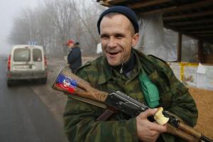 В "ЛДНР" участились случаи дезертирства: боевики сбегают с позиций, прихватив оружие