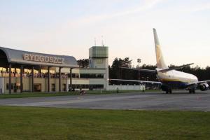 Польша намерена ввести новый авиарейс из Львова