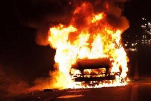 В Киеве за ночь сгорели два автомобиля