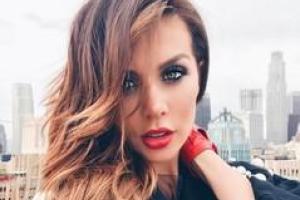 Седокова: Быть мамой сына, скажу я вам, - совершенно новое чувство для мамы двоих дочерей