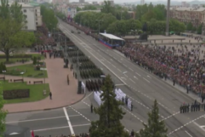 На параде в Донецке зрителей было меньше, чем марширующих боевиков "ДНР"