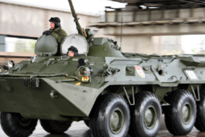 9 мая боевики планируют "автопробег" на российской военной технике вдоль линии фронта