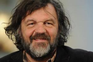 Известный сербский режиссер Эмир Кустурица попал в жуткое ДТП