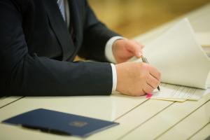 Порошенко подписал Закон о социальной защите граждан, пострадавших вследствие Чернобыльской катастрофы