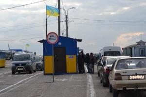 На админгранице с Крымом из-за оккупантов собрались огромные очереди из автомобилей
