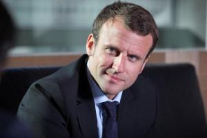 В первом туре парламентских выборов во Франции уверенно победила партия Макрона