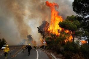 Испанская провинция Уэльва в огне: эвакуированы более 2000 человек