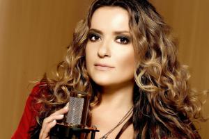 Певица Наталья Могилевская показала утро в стиле Dolce Gabbana