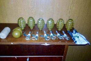 В Донбассе боец собрался на лечение в Кировоградскую область, прихватив с собой 7 гранат