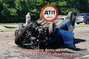 Под Киевом легковушка столкнулась с "Газелью": двое погибших