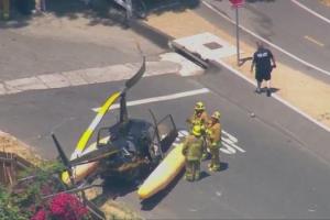 В Лос-Анджелесе вертолет рухнул на проезжую часть, есть пострадавшие