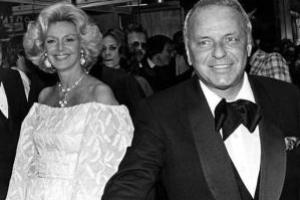 Умерла четвертая жена Фрэнка Синатры - СМИ