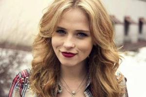 Звезда комедийного сериала "Сваты" выходит замуж