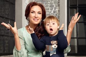 Эвелина Бледанс показала танцы с сыном