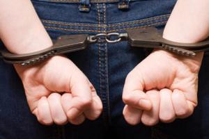 В Запорожье полиция задержала насильника: мужчине грозит до 10 лет тюрьмы