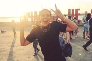 Нужно работать над популярностью: Анну Седокову не узнали на пляже