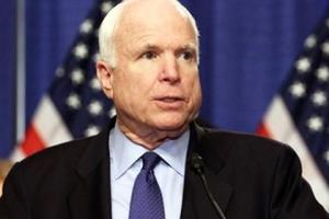 Маккейн резко отреагировал на выдворение дипломатов США из России