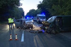 В лобовом ДТП на Винничине погибли 4 человека
