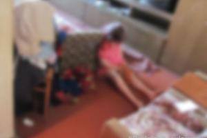 В Харьковской области пьяный сын до смерти избил 71-летнюю мать
