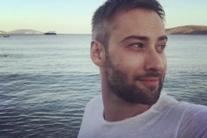 Дмитрий Шепелев опубликовал солнечное фото с сыном