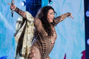 Лолита Милявская шокировала откровенным нарядом на фестивале "Жара"