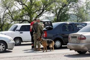 Ситуация на КПВВ в Донбассе: свободнее всего - в "Гнутово"