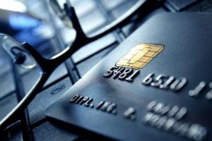 Первый пошел: Российский банк отключили от SWIFT - аналитик