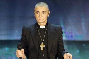 Звезда 90-х попала в больницу после публичных намеков на самоубийство