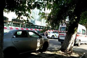 Киевлянин поймал пулю средь бела дня: окровавленный мужчина рассказал, почему в него стреляли