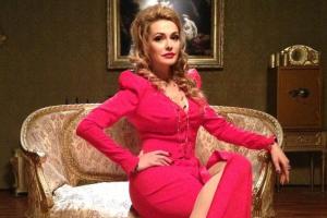 "Рыжая и с кудряшками": Актриса Ольга Сумская сменила имидж