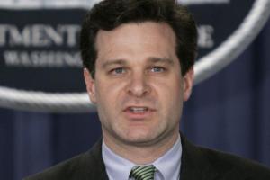 В США назначили нового главу ФБР, который обещал разобраться с «украинским вмешательством» в выборы