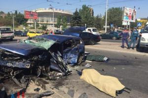 Трупы валялись прямо на земле: в центре Донецка погибли боевики