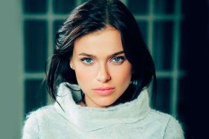 Певица Елена Темникова поразила фигурой в купальнике