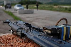 Боевики 12 раз нарушали перемирие: один украинский военный получил ранения