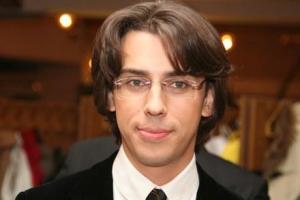 "Ни баб, ни лета": Галкин вошел в образ Ленина и пожаловался на погоду на острове Капри