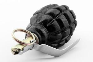 В Черкасской области пьяный офицер ВДВ угрожал подчиненным гранатой