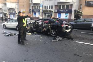 В сети появилось видео момента взрыва автомобиля в Киеве