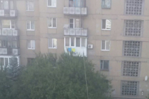 Боевики "ДНР" воюют с бельем: жителя Енакиево задержало "МГБ" из-за вывешенных на балконе футболок