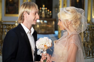 Яна Рудковская обвенчалась с Евгением Плющенко