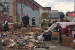 В Подмосковье стена кинотеатра рухнула на людей: среди пострадавших ребенок