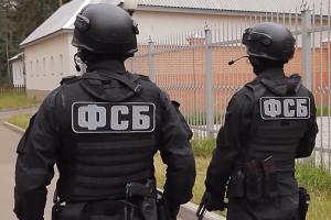 "Шпионили за ЧФ в пользу Украины": в Крыму ФСБ задержала двух россиян