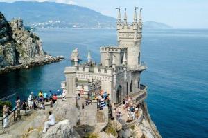 Пономарь прокомментировал заявление Президента Чехии о возможности Украины продать Крым