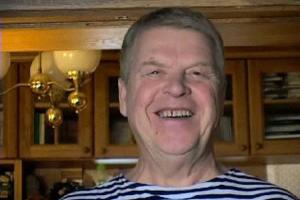 Актера Михаила Кокшенова после инсульта частично парализовало