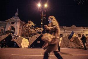 Протесты в Киеве: Луценко пообещал не сносить палаточный городок