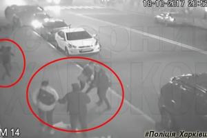 Полиция Харьковщины просит откликнуться людей, которые запечатлены на видео ДТП на Сумской