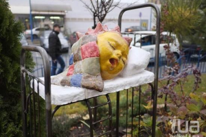 В Киеве украли "Спящее солнышко"