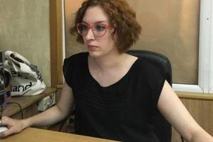 Нападение на журналистку "Эха Москвы": в сети появилось видео с камер наблюдения