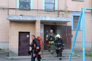 В Полтавской области произошел пожар в многоэтажном доме: пожарные обнаружили тело хозяйки квартиры