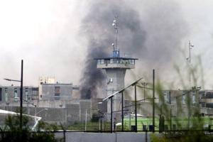 Мексиканские зэки устроили кровавую бойню и захватили заложников: 13 человек погибли